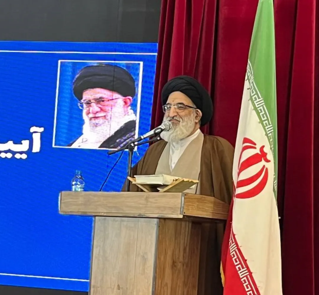 نمازجمعه قرارگاه اصلی مدیریت فرهنگی و اجتماعی است