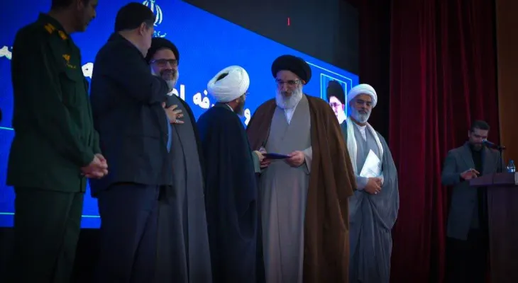 مراسم تکریم‌ومعارفه امام جمعه فردیس برگزار شد