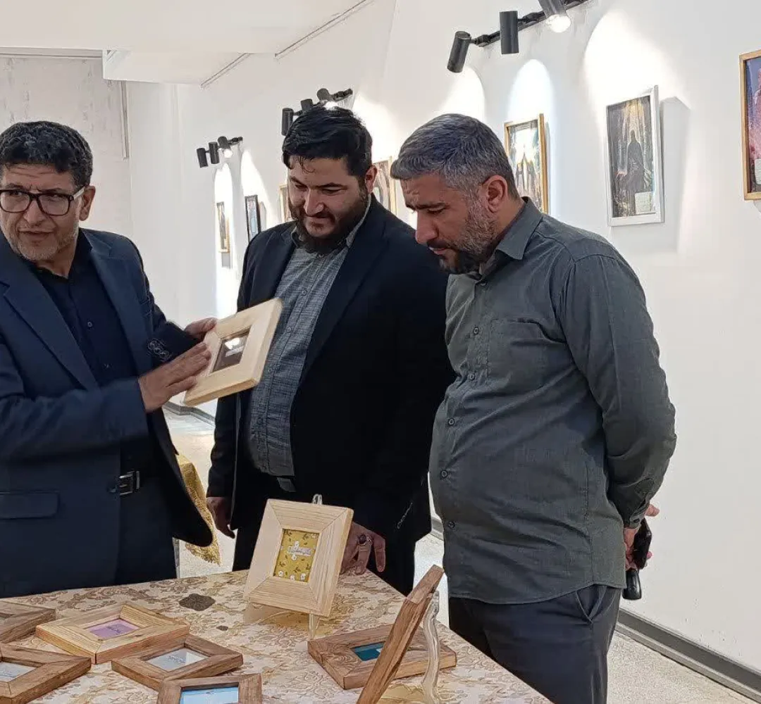 بازدیدمدیرکل فرهنگ‌و‌ارشاد البرز درنمایشگاه هنری حَرا