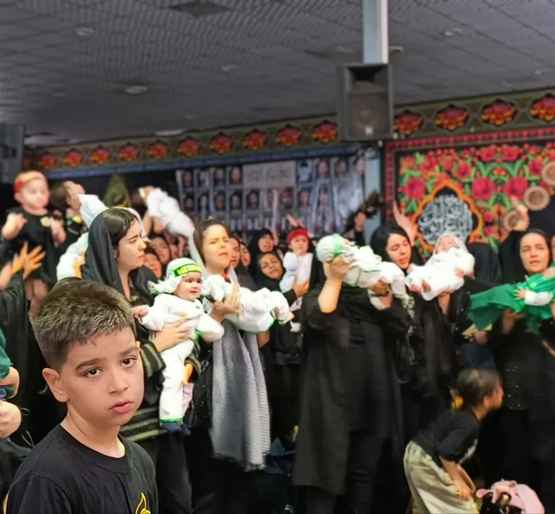 آیین شیرخوارگان حسینی در فردیس برگزار شد
